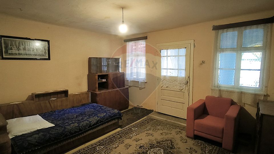 Casă  la țară in Transilvania - sat sasesc Păucea, jud. Sibiu