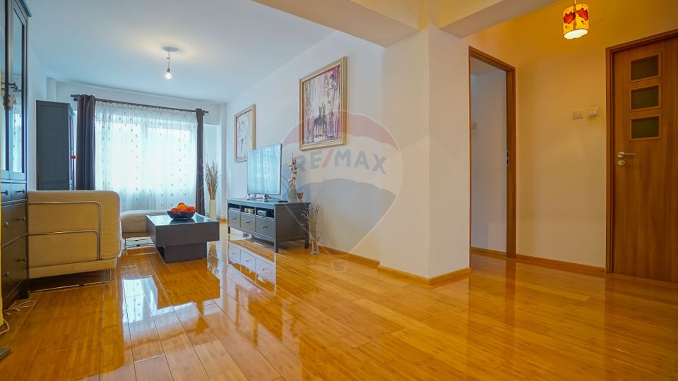 Apartament cu 4 camere, Centrul Civic