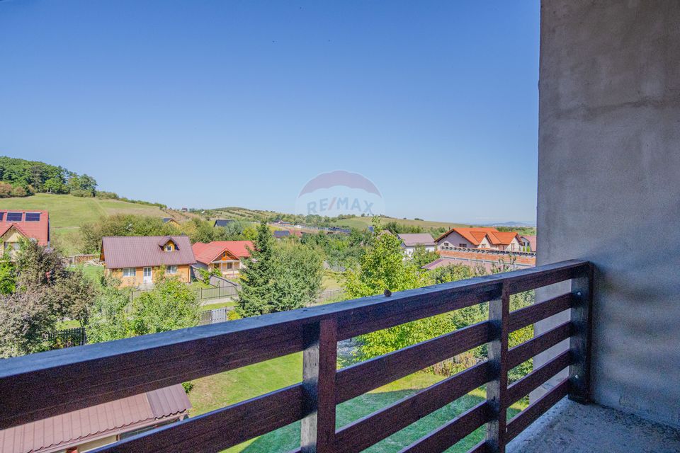 Casa de vanzare 7 camere | CURTE 953 mp | Colonia 1 Mai | COMISION 0 |