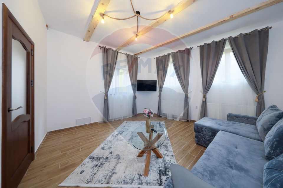 Casă cu 2 camere + curte 40 mp în zona Centrul Istoric