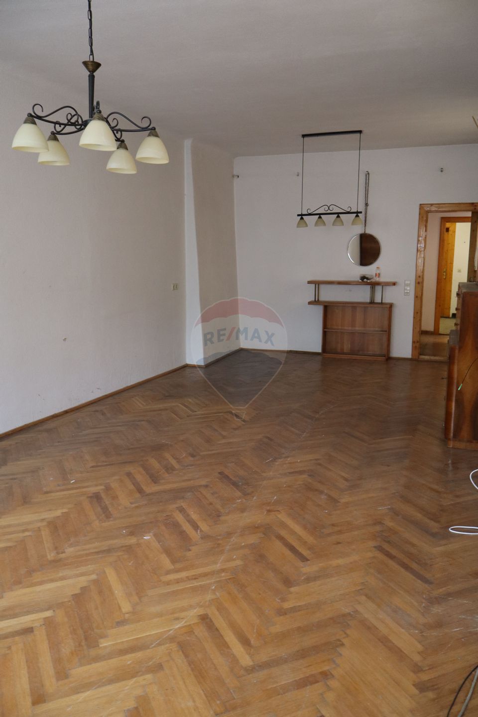 5 room Hotel / Pension for sale, Centrul Istoric area