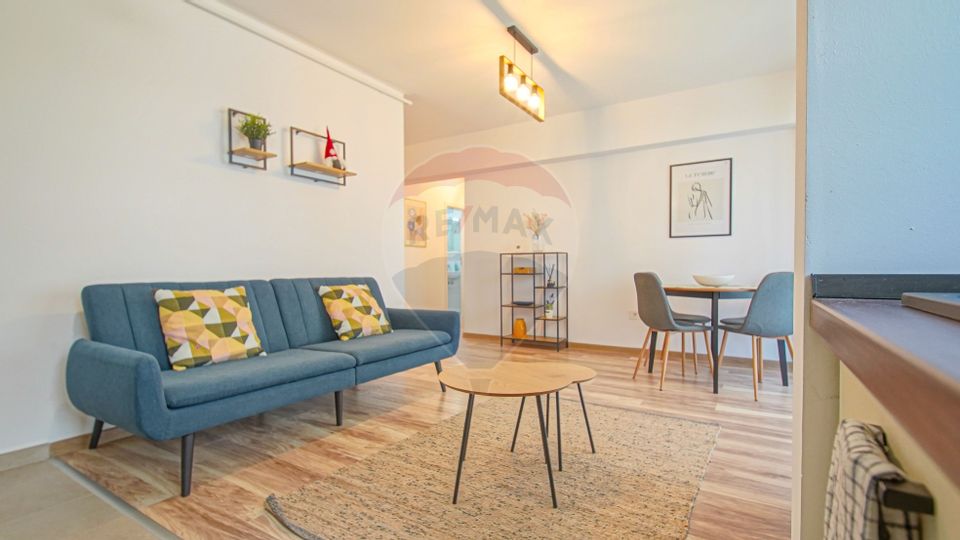 3 room Apartment for sale, Tractorul area