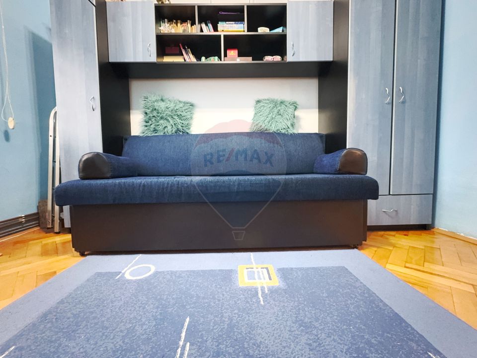 3 camere Complet decomandat  Aradului-Vest Etaj intermediar