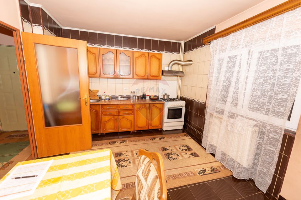 4 room Apartment for sale, Nerva Traian area