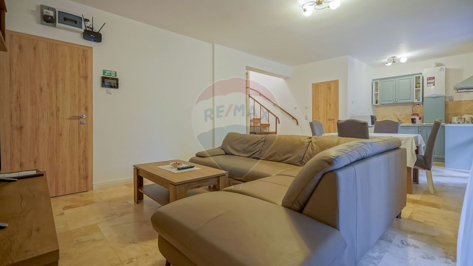 11 room Hotel / Pension for sale