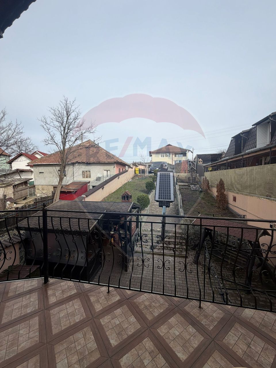 5 room House / Villa for sale, 1 Mai area