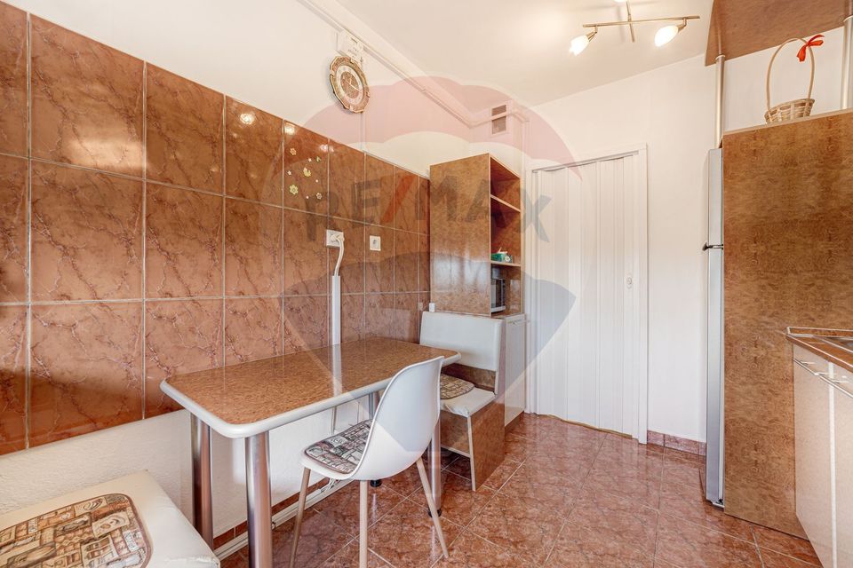 Apartament cu 3 camere pe Malul Muresului