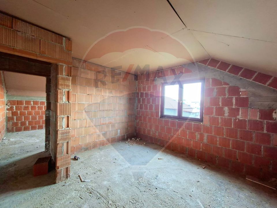 5 room House / Villa for sale