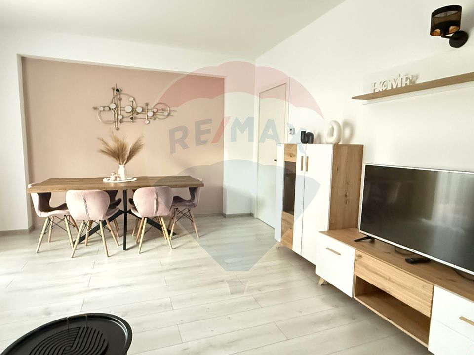Apartament cu 3 camere, 2 bai și loc de parcare