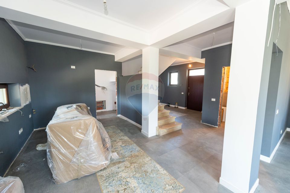 Casa / Vila 5 camere de vanzare in zona Odai Otopeni