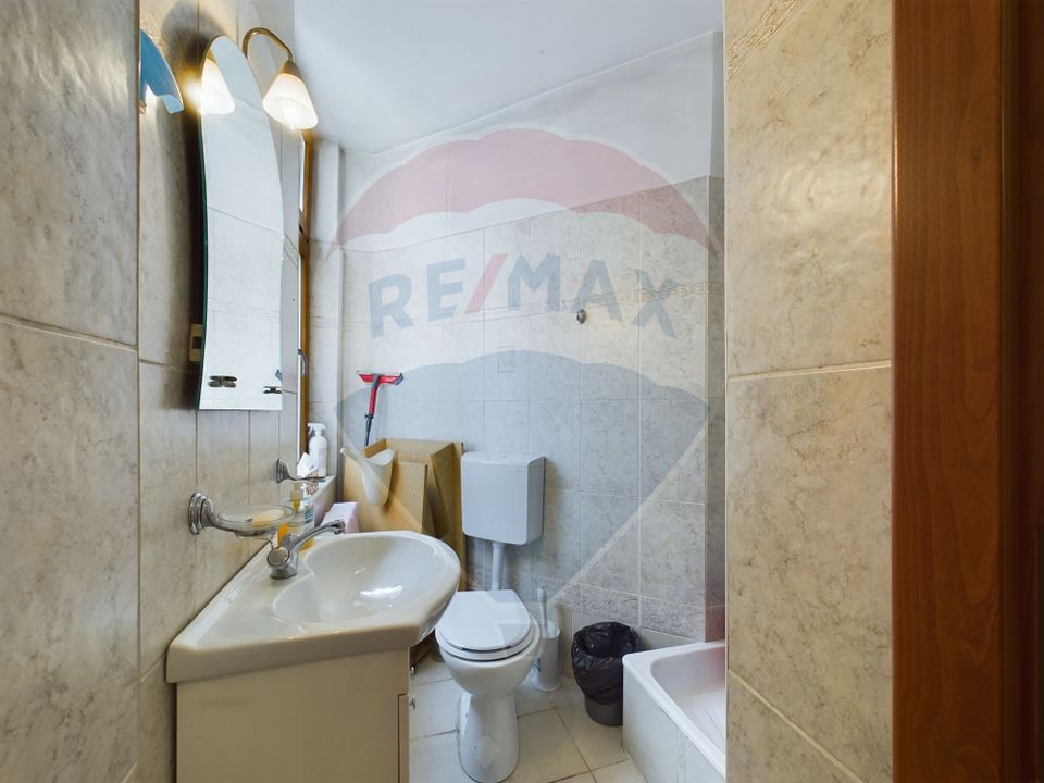 13 room House / Villa for sale, P-ta Victoriei area