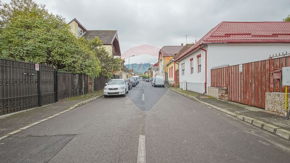 CENTRAL - Clădire birouri DE INCHIRIAT
