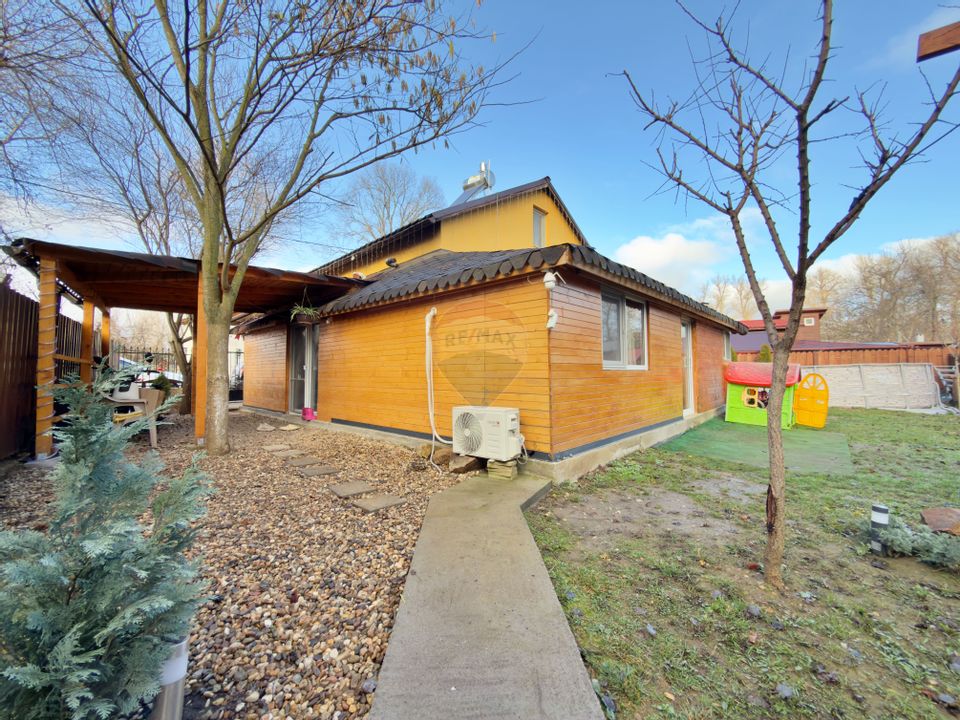 Casă cu 5 camere de vânzare în zona 3 Insule, Arad