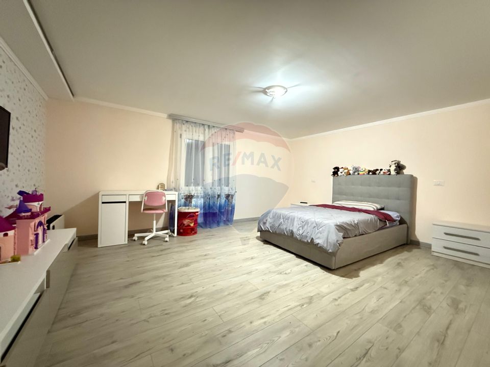 Casă premium cu 5 camere de vânzare în Șerbești, comuna Săucești