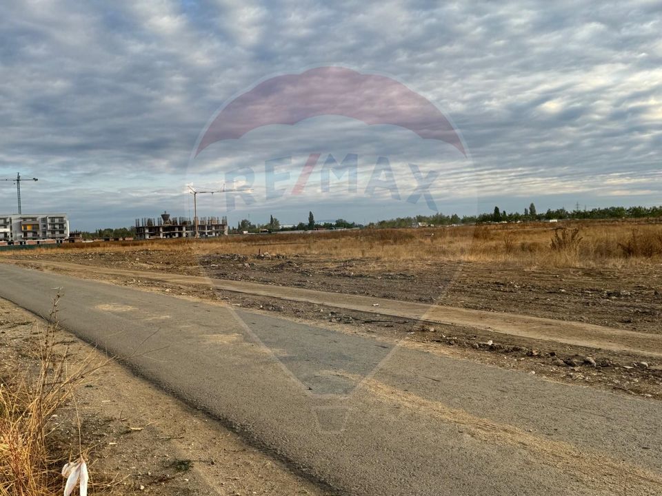 Land 9,400sqm Strada Gura solcii