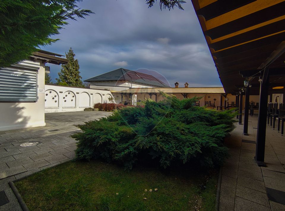 Două vile de patrimoniu, restaurate integral, cu farmec interbelic