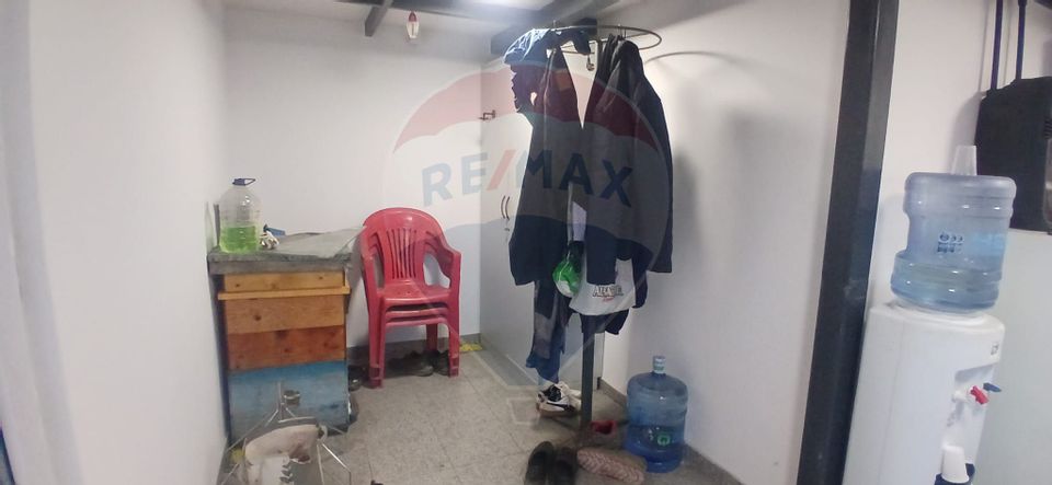 Hala de vanzare in Crevedia 240 mp utili teren 4.000 mp acces TIR