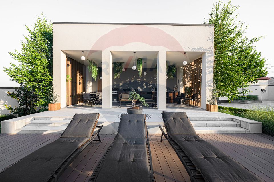 8 room House / Villa for sale