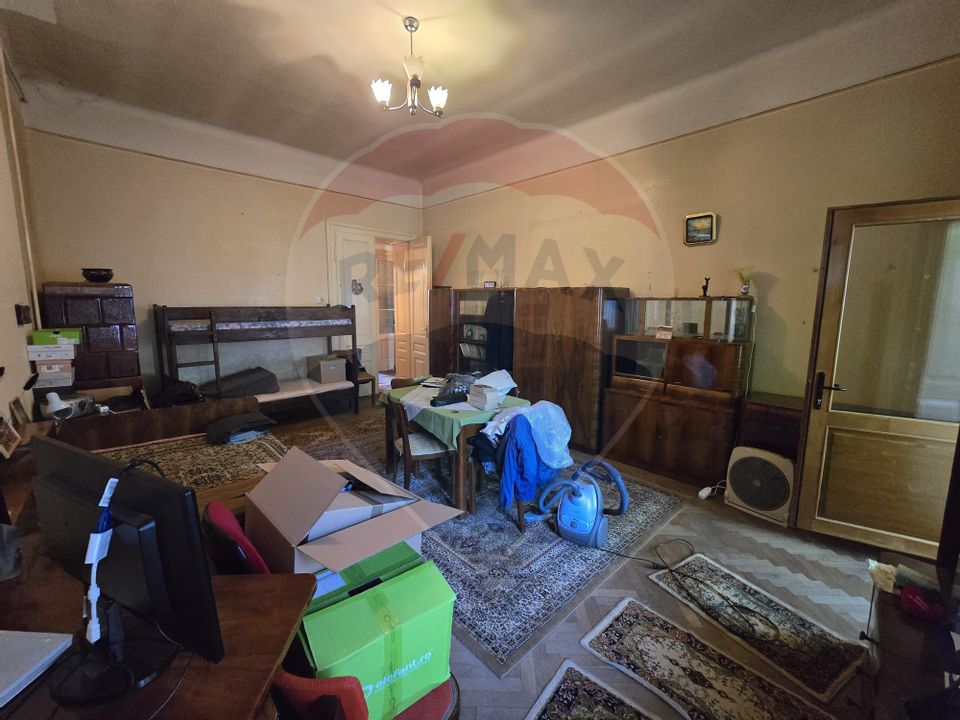 Apartament de vânzare în zonaUltracentral-Piata Mare cu loc de parcare