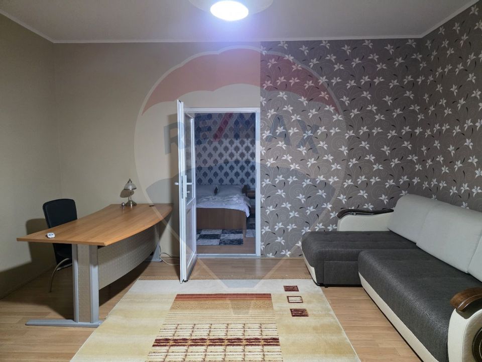 Inchiriere casă cu terasa si curte zona Piata Mica Spitalul Judetean