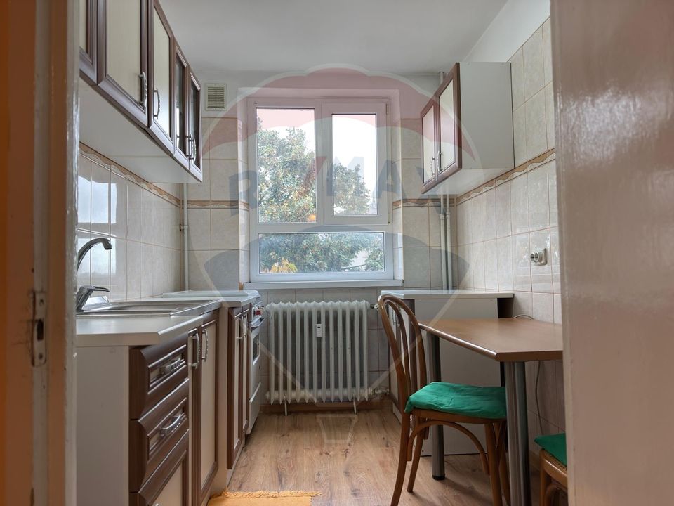 Apartament cu 2 camere de vânzare, strada Bucegi, zona Narcisa