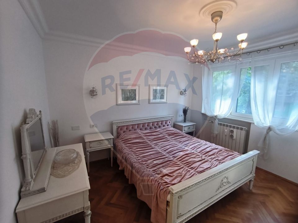 Apartament cu 2 camere de vânzare în zona Podgoria