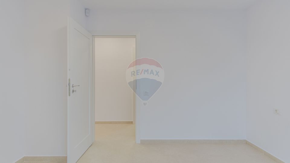 Clinica medicala-9 cabinete- URBAN PLAZA - bloc 15 parter!