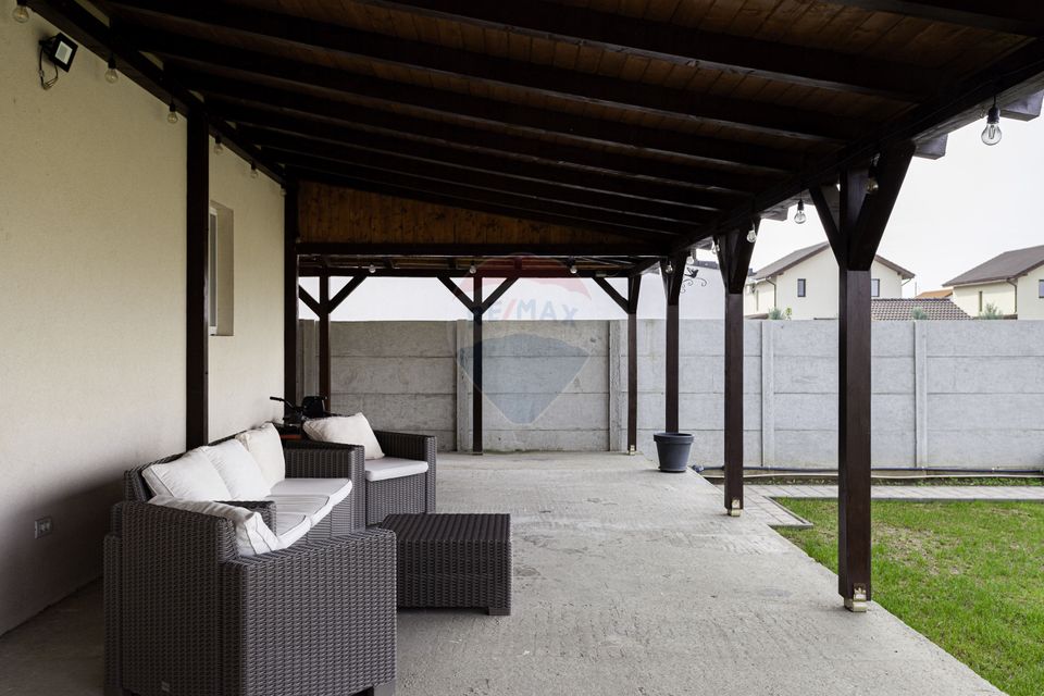 Casă de închiriat în cartierul Athena, zona 6 Vânători