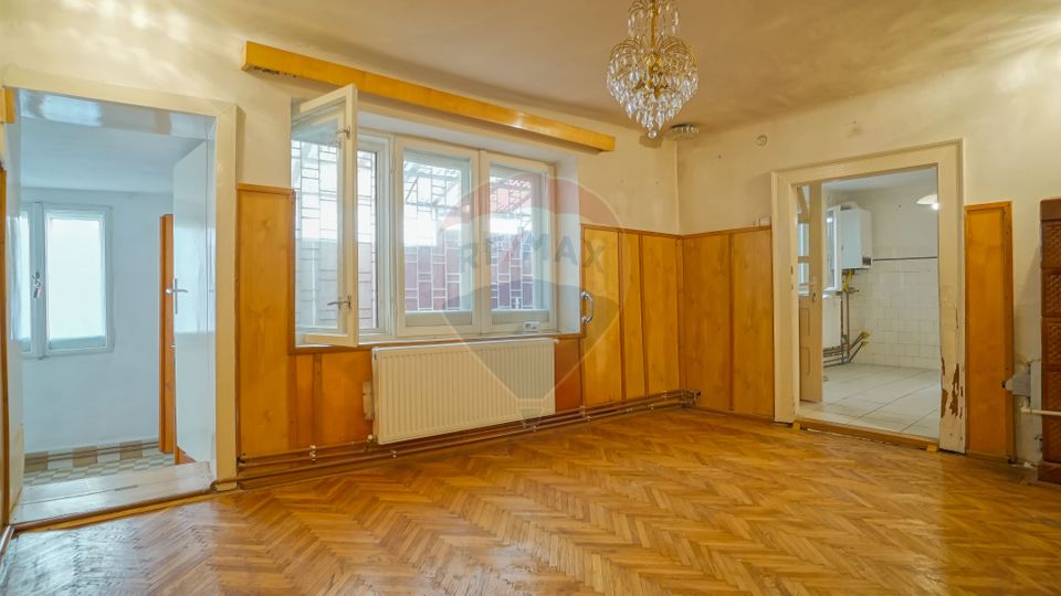 4 room House / Villa for sale, Schei area