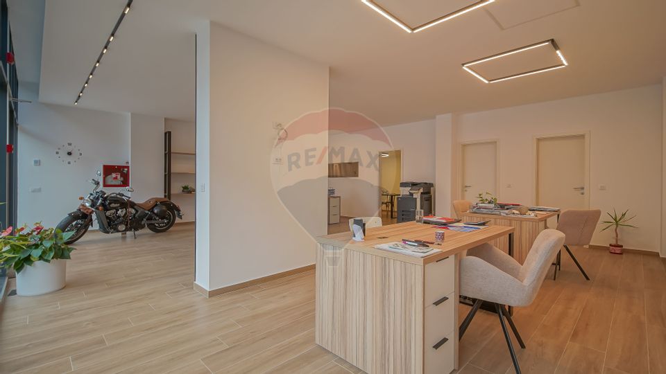 88sq.m Commercial Space for sale, Tractorul area