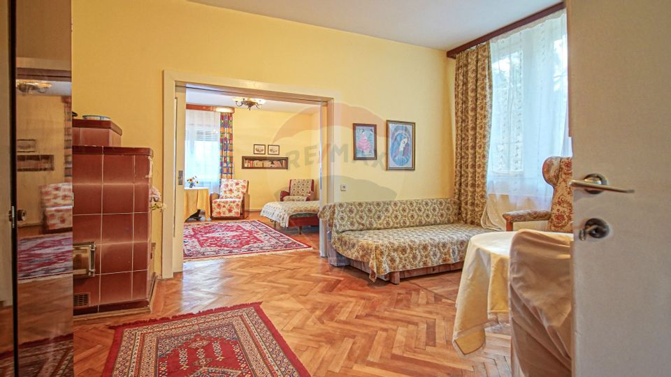 REZERVAT!Duplex cu aer burghez,  în vilă impunătoare pe Drumul Poienii