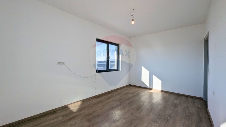 4 room House / Villa for sale