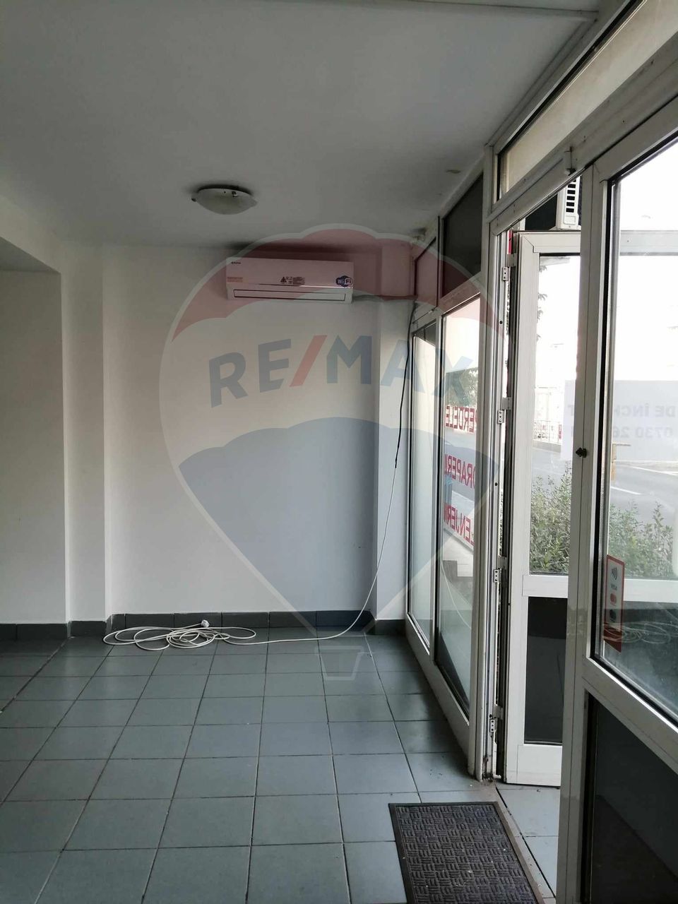 48.43sq.m Commercial Space for rent, Micro 14 area