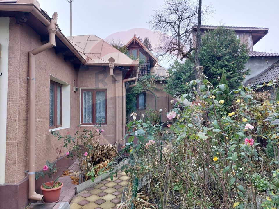 Casa de vanzare in Moinesti, jud. Bacau