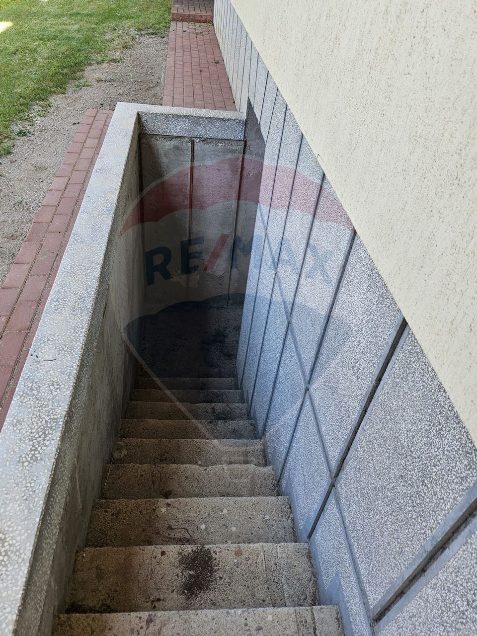 6 room House / Villa for sale