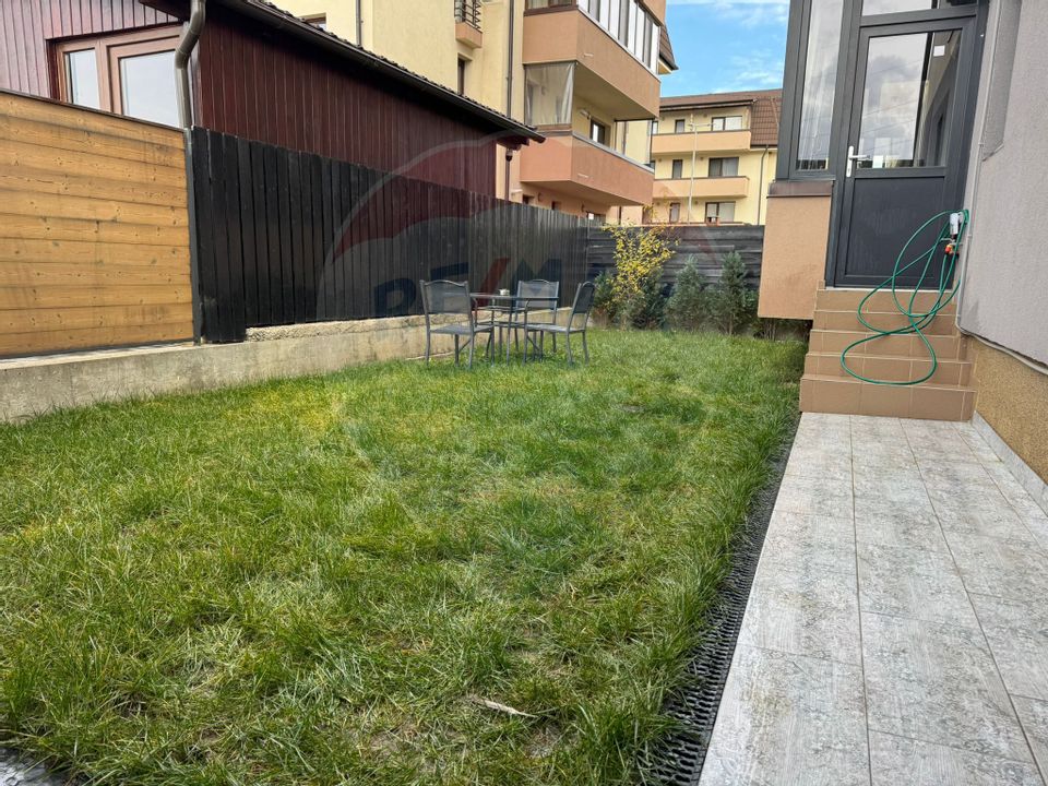 Oportunitate!Apartament modern cu terasă de 100 mp cu spațiu comercial