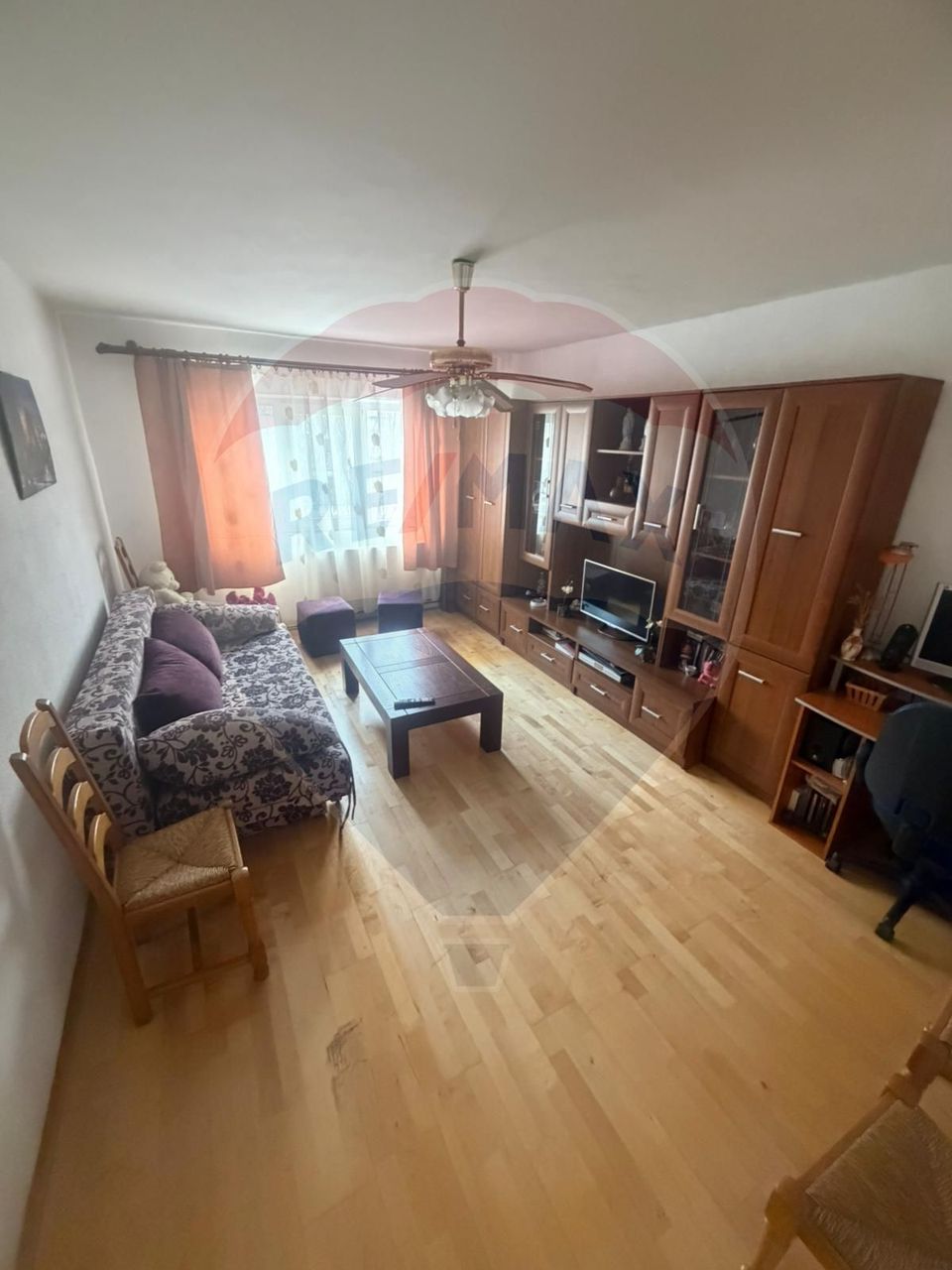 DE INCHIRIAT Apartament 2 camere zona Europa