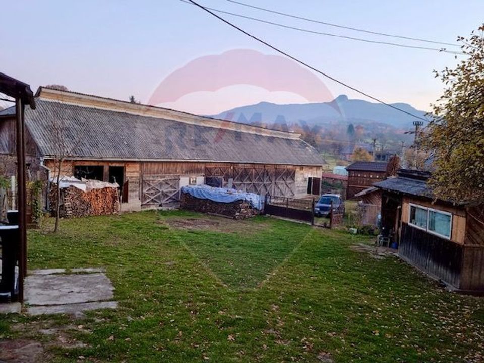 Casă / Vilă cu 4 camere de vânzare