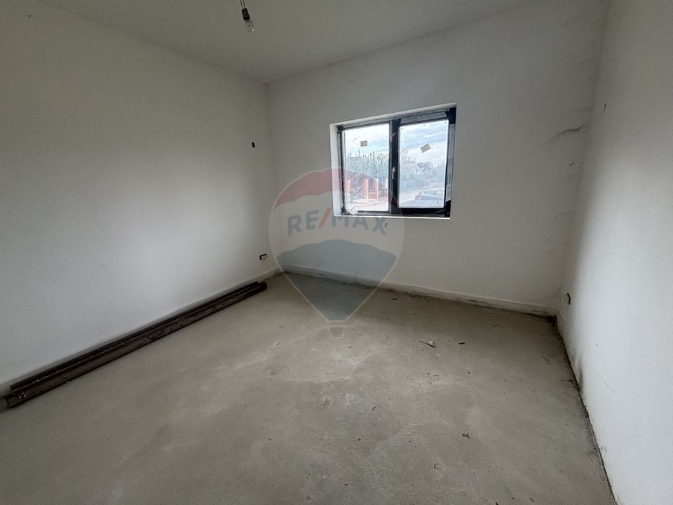 8 room House / Villa for sale