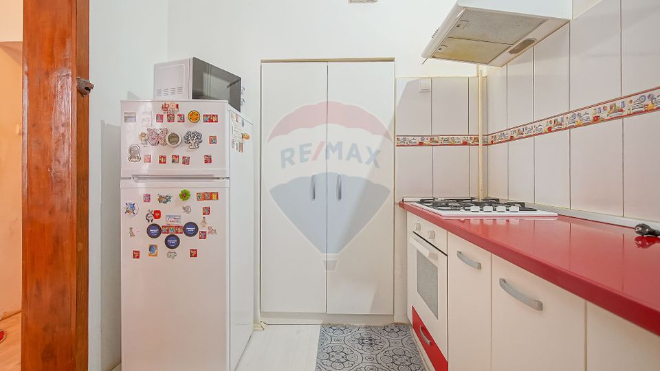 Comision 0% | Garsonieră la casă, curte comună– Matei Basarab