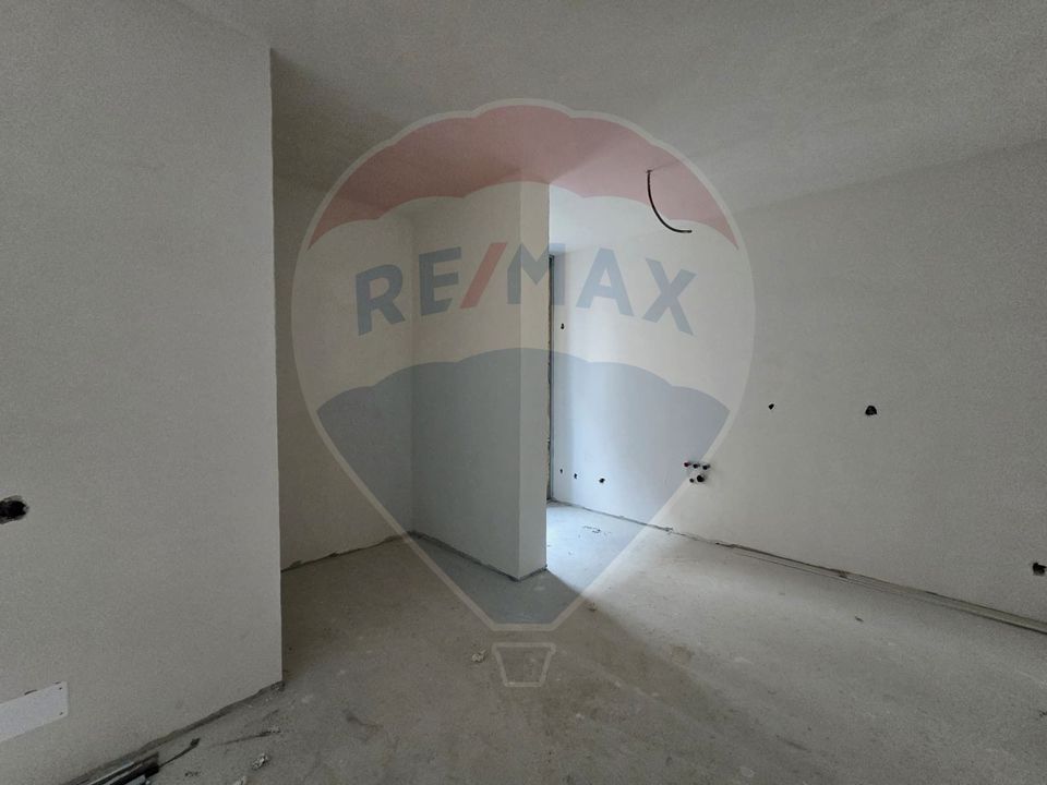 Apartament 2 camere, Între Lacuri