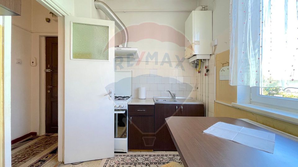 2 room Apartment for rent, Tractorul area