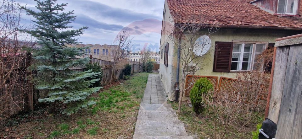 2 room House / Villa for sale, Centrul Civic area