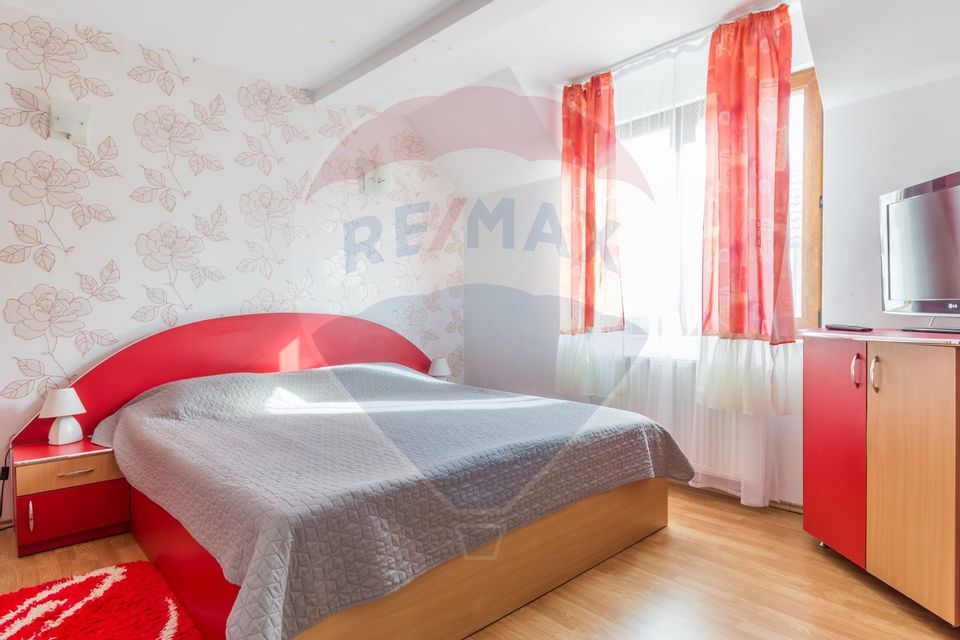 De Vânzare  Pensiunea Laura – 3 Margarete, Sânmartin, Băile Felix