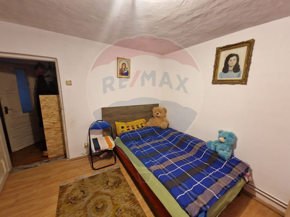 3 room House / Villa for sale, Rovine area