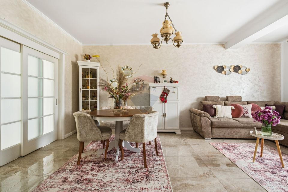 House + Apartment - 0% Comission 0% VAT - Hlincea - 5 Rooms