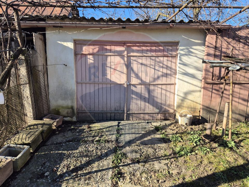 Casă de vânzare cu 4 camere si anexe in  Horgești-Recea