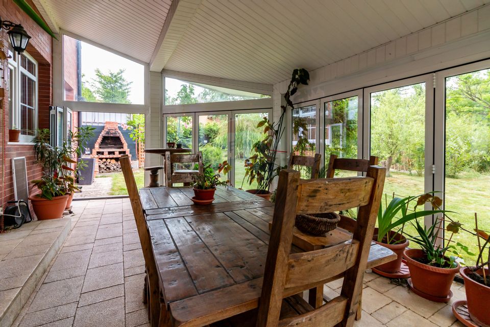 8 room House / Villa for sale