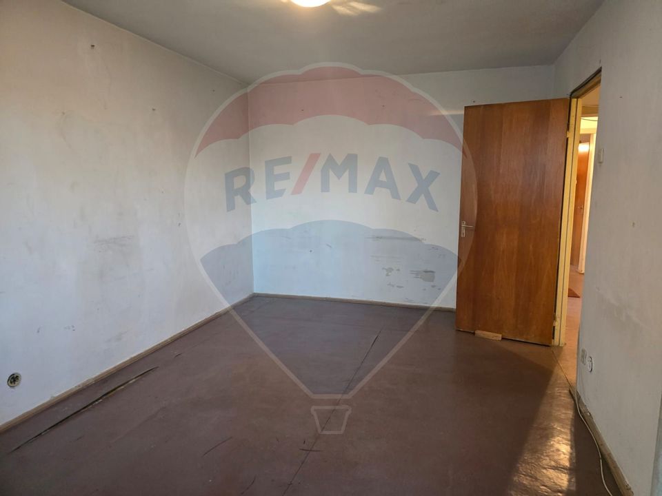 4 room Apartment for sale, 1 Decembrie 1918 area