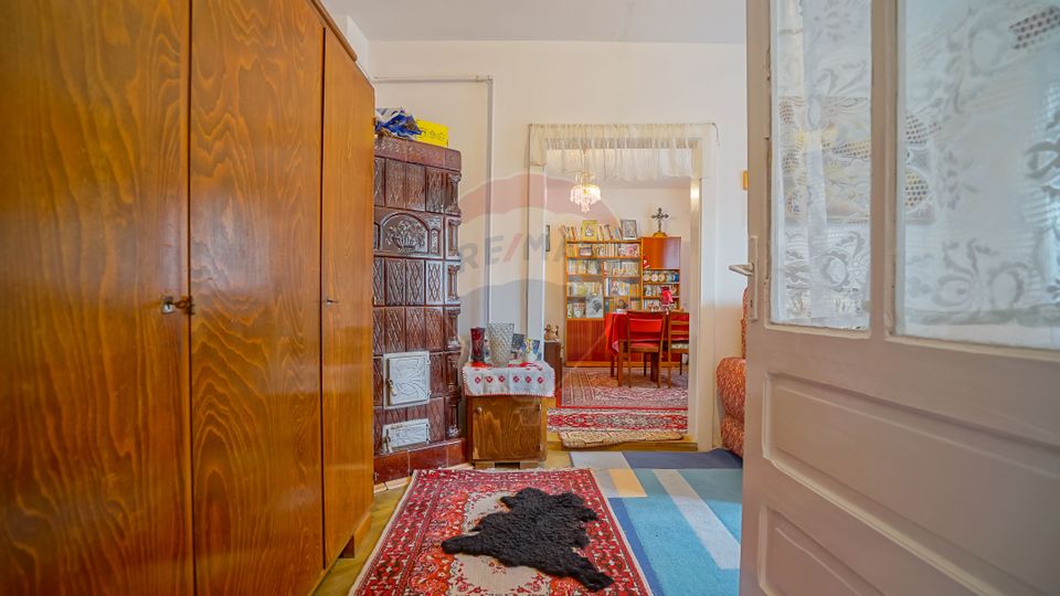 REZERVATA! Casă cu 3 camere, terasă, pod mansardabil, Centrul Istoric